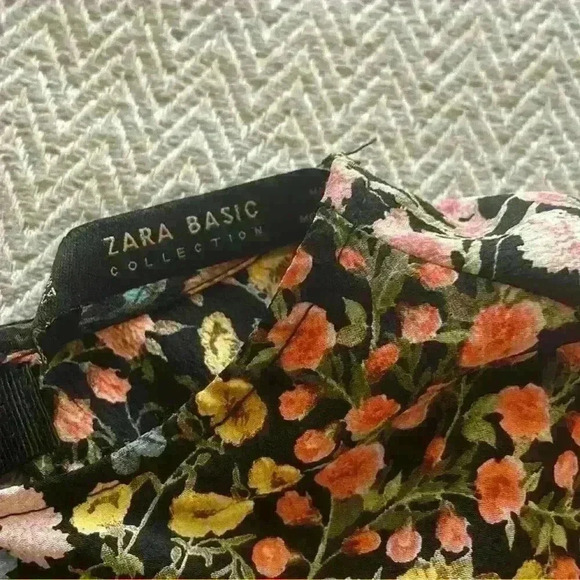 Zara Basic Collection Floral Mini Romper Tie Back Size Small - Picture 6 of 15